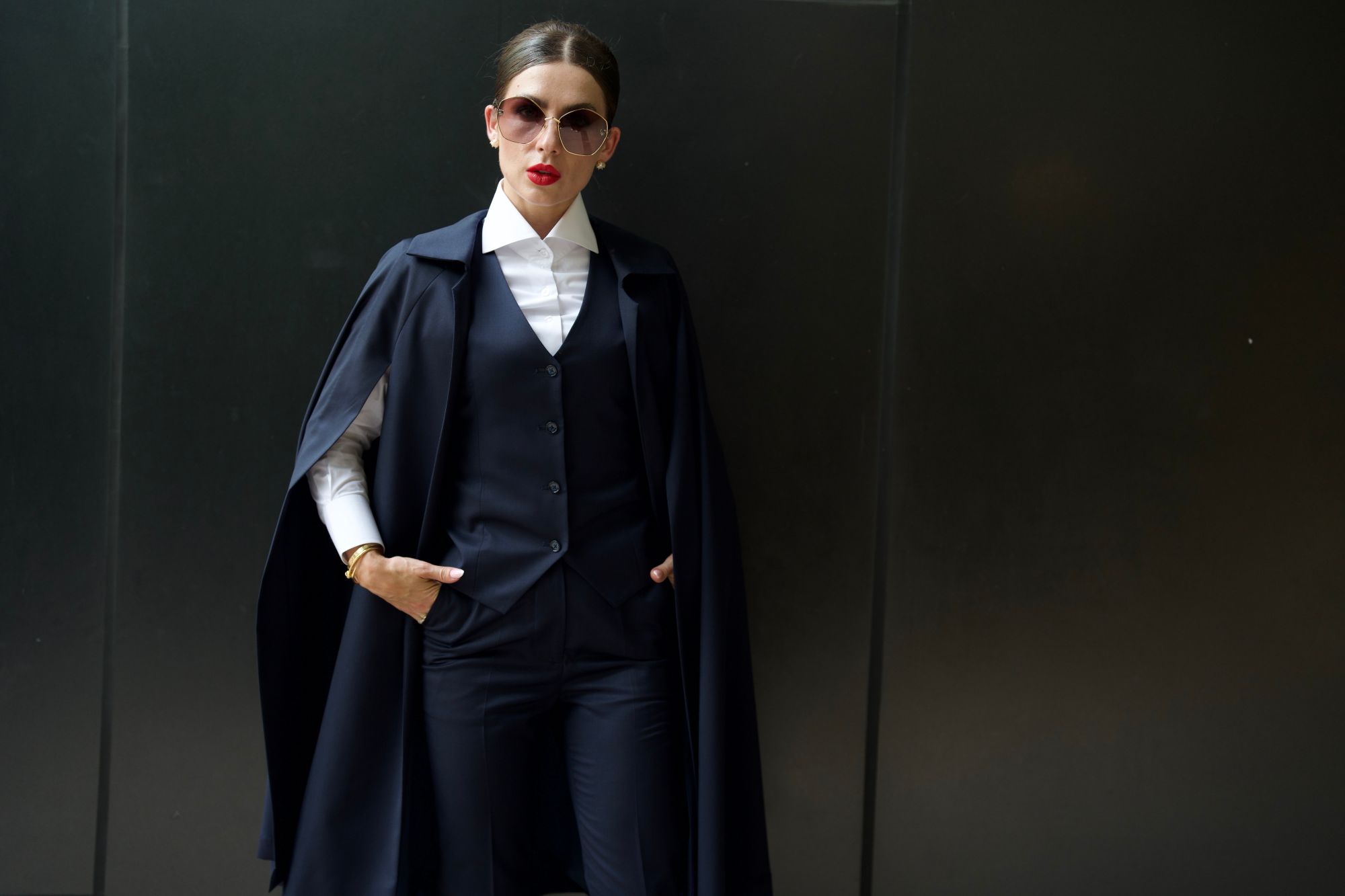 How to Choose Old Money Style Women's Business Suits: Elegance, Timelessness, and Understated Luxury