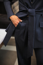 Load image into Gallery viewer, Gray-Blue Modern Business Suit
